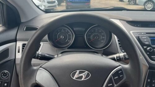 2016 Hyundai Elantra SE Sedan Automatic - Image 3