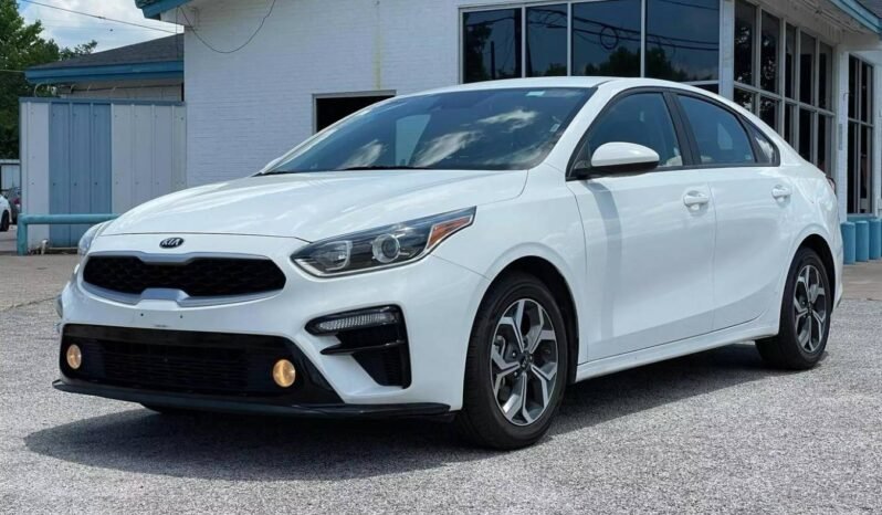 
								2021 Kia Forte LXS IVT full									