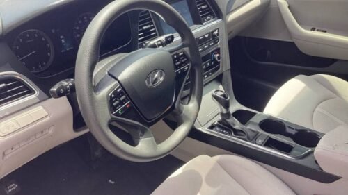 2017 Hyundai Sonata SE 2.4L - Image 6