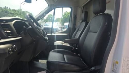 2022 Ford Transit Cutaway T-350 RWD DRW 138" WB 9950 GVWR - Image 4