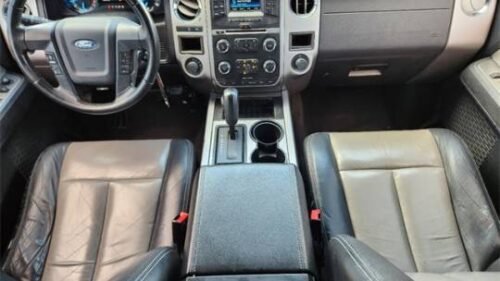 2017 Ford Expedition XLT 4WD - Image 4