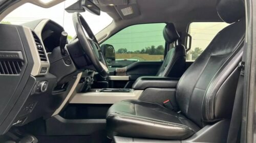 2019 Ford Super Duty F-250 Lariat 4WD Crew Cab 8' Box - Image 4