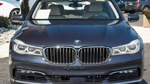 2016 BMW 750i xDrive - Image 13
