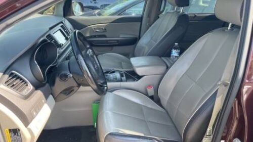2017 Kia Sedona LX - Image 5