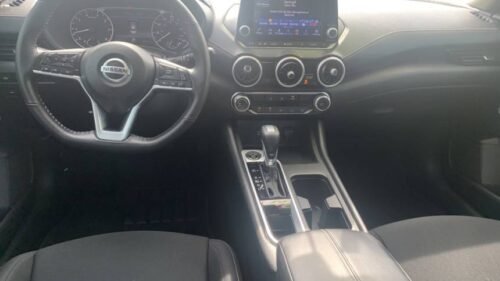 2022 Nissan Sentra SV CVT - Image 4