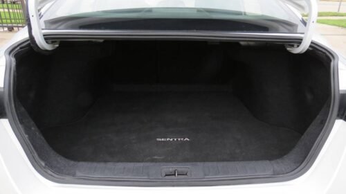 2022 Nissan Sentra SV CVT - Image 6