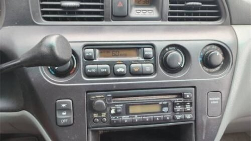 2003 Honda Odyssey EX-L with Leather - Image 3