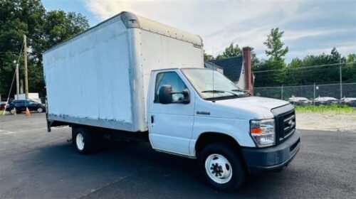 2018 Ford E-Series Cutaway E-350 176" DRW - Image 6