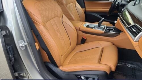 2021 BMW 750i xDrive - Image 7