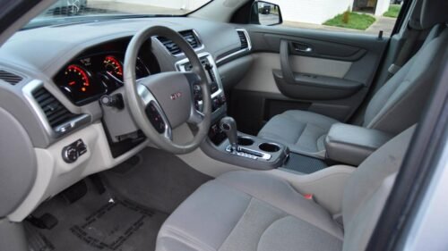 2015 GMC Acadia SLE with SLE-1 AWD - Image 6