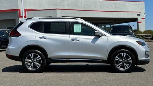 2018 Nissan Rogue SL AWD - Image 3