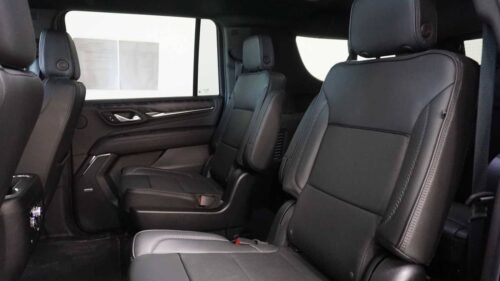 2023 GMC Yukon XL Denali 4WD - Image 8
