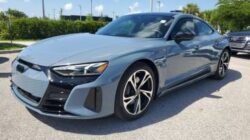 2023 Audi e-tron GT Premium Plus