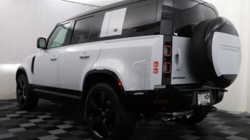 2023 Land Rover Defender 110 V8 - Image 7