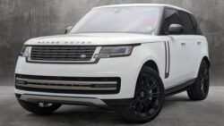2023 Land Rover Range Rover P530 SE SWB