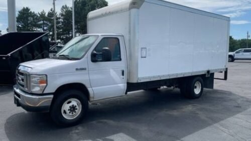 2017 Ford E-Series Cutaway E-350 138" DRW - Image 4