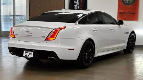 2019 Jaguar XJ R-Sport V6 AWD - Image 11