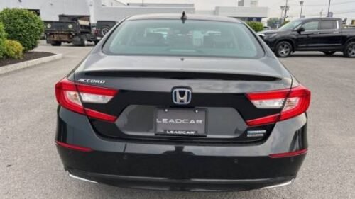 2021 Honda Accord Hybrid Touring CVT - Image 10