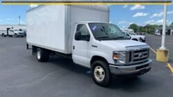 2017 Ford E-Series Cutaway E-350 138" DRW