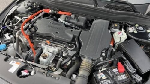 2021 Honda Accord Hybrid Touring CVT - Image 2