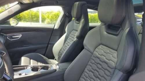 2022 Audi RS 6 Avant Wagon - Image 7