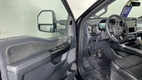 2023 Ford F-150 Platinum SuperCrew 5.5' Box 4WD - Image 11