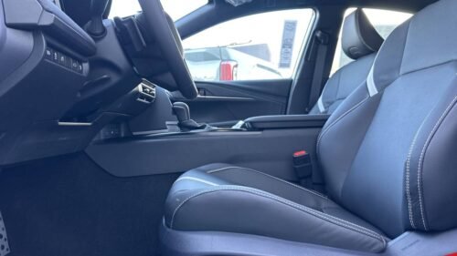 New 2025 Toyota Camry SE FWD - Image 7