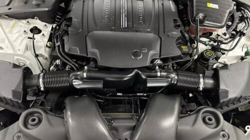 2019 Jaguar XJ R-Sport V6 AWD - Image 4