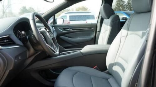 New 2023 Buick Enclave Essence AWD - Image 4
