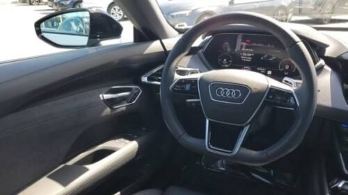 2023 Audi e-tron GT Premium Plus - Image 8