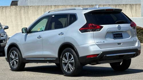 2018 Nissan Rogue SL AWD - Image 2