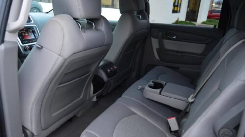 2015 GMC Acadia SLE with SLE-1 AWD - Image 5