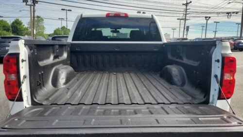 2018 Chevrolet Silverado 1500 LT Crew Cab Short Box 4WD - Image 2
