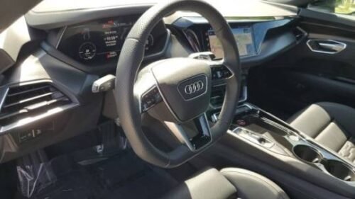 2022 Audi RS 6 Avant Wagon - Image 4