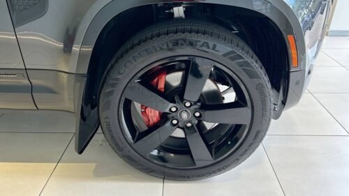2023 Land Rover Defender 90 X - Image 4