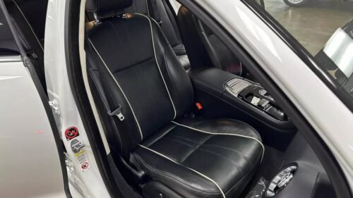 2019 Jaguar XJ R-Sport V6 AWD - Image 10
