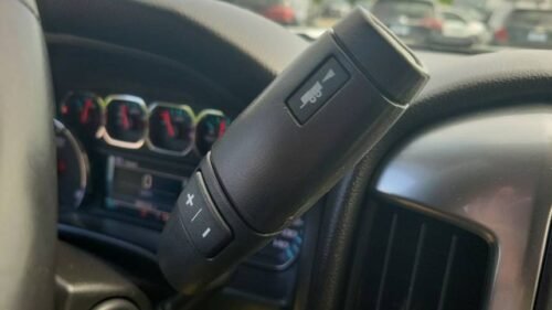 2018 Chevrolet Silverado 1500 LT Crew Cab Short Box 4WD - Image 7