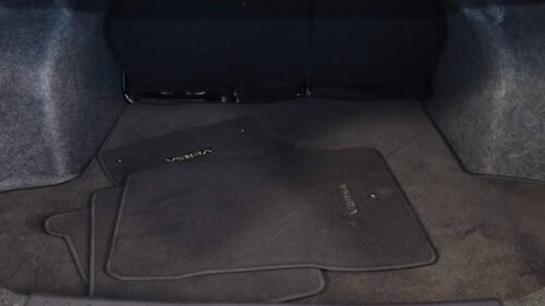 2021 Nissan Versa SV CVT - Image 2