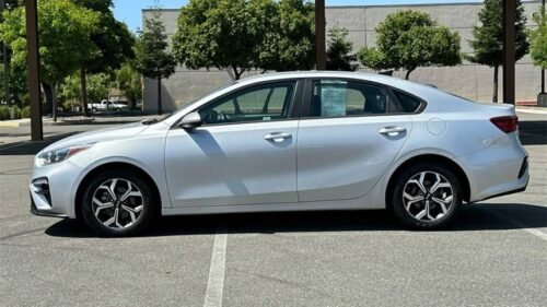 2021 Kia Forte LXS IVT - Image 8