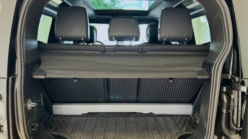 2023 Land Rover Defender 90 X - Image 15