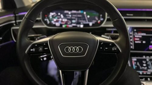 2022 Audi S8 Sedan - Image 4